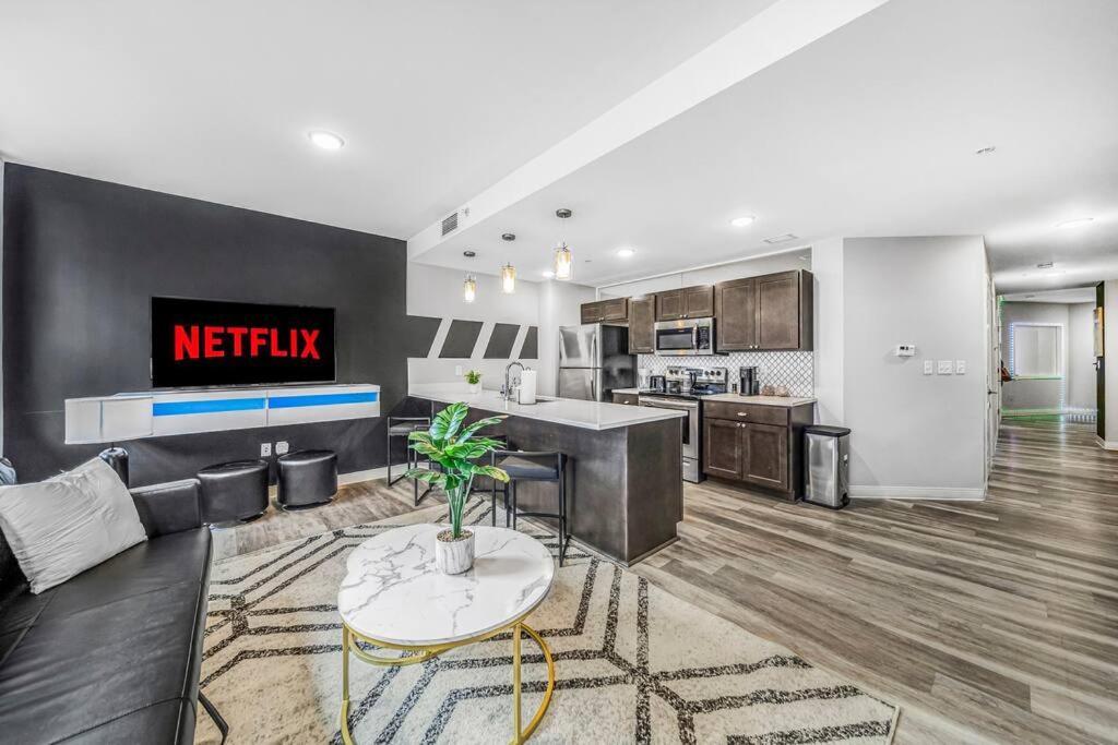 Appartement 2Br Unit With Game Machine With Pool And Gym Access-602 à Cleveland Extérieur photo